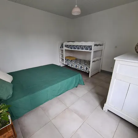 Maison De Village Au Calme Climatisee 1 Сен-Пьер-д'Олерон