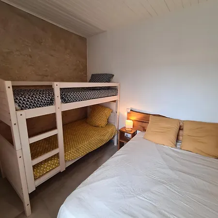 Maison De Village Au Calme Climatisee 1 別荘 *