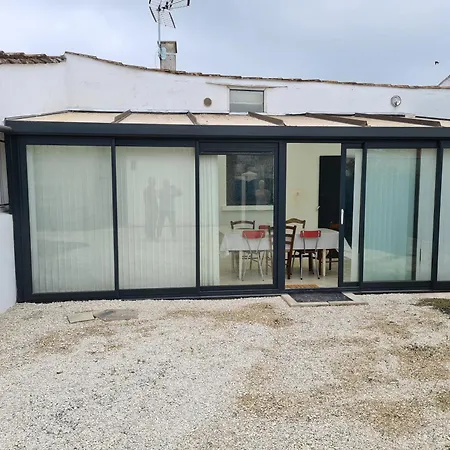 Maison De Village Au Calme Climatisée 1