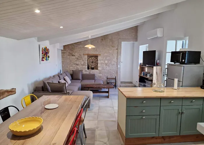 Maison De Village Au Calme Climatisée 1 Сasa de vacaciones Saint-Pierre-d'Oleron