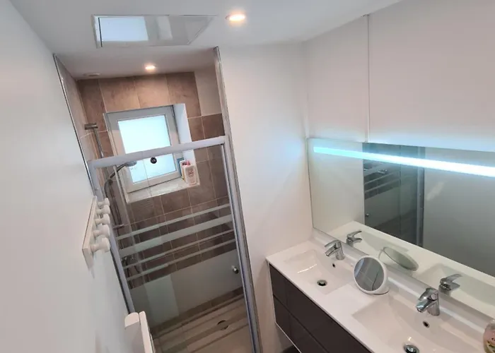 펜션 Maison De Village Au Calme Climatisee 1 *