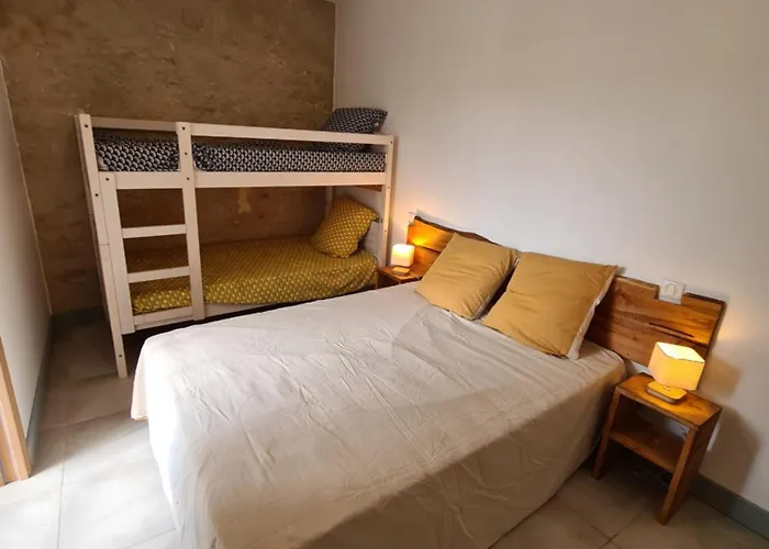 Maison De Village Au Calme Climatisee 1 펜션 생-피에르-돌레롱