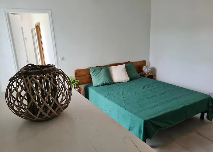 Сasa de vacaciones Maison De Village Au Calme Climatisée 1 *