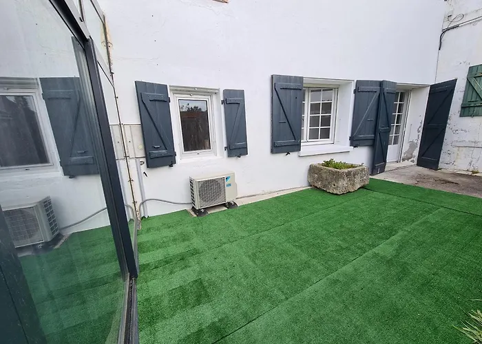 Сasa de vacaciones Maison De Village Au Calme Climatisée 1 Saint-Pierre-d'Oleron