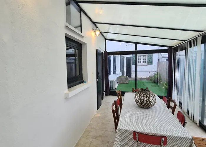 Сasa de vacaciones Maison De Village Au Calme Climatisée 1 *