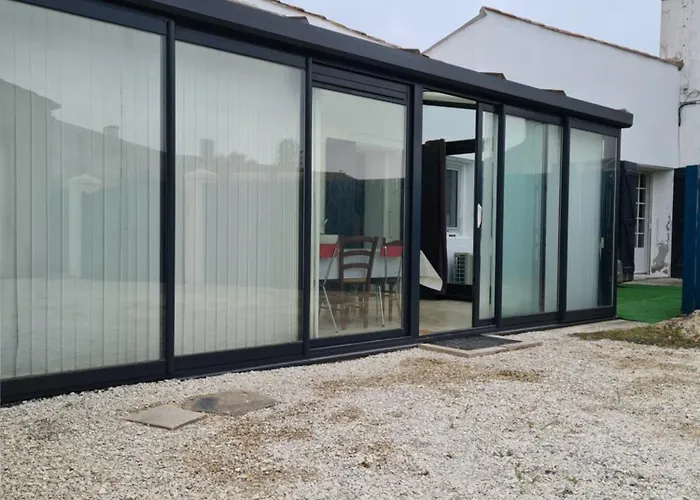 Maison De Village Au Calme Climatisee 1