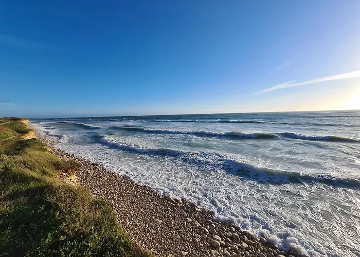 Maison De Village Au Calme Climatisee 1